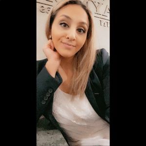 Meet your Posher, Jasmine